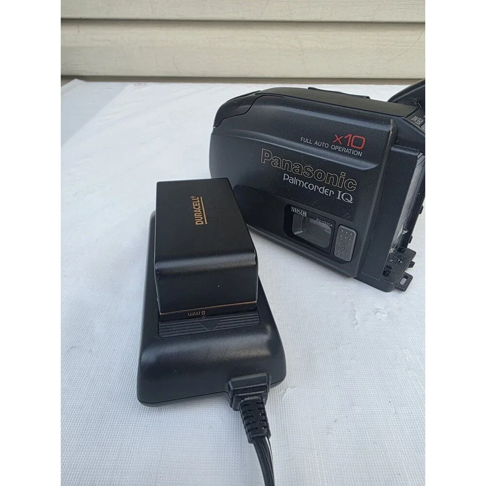 PANASONIC Palmcorder PV-IQ204 VHS-C Color Video Camcorder Tested With Power Cord